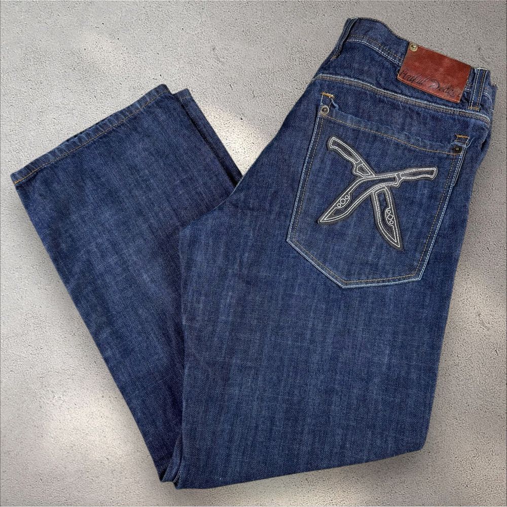 Artful‎ Dodger Jeans Mens 38x32 Dark Wash Blue Embroidered Daggers Y2K